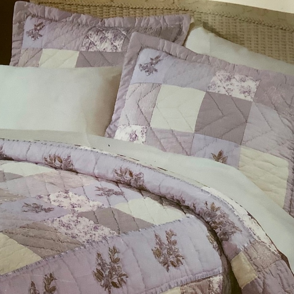 Sunham Embroidered Quilted Standard Sham Lilac